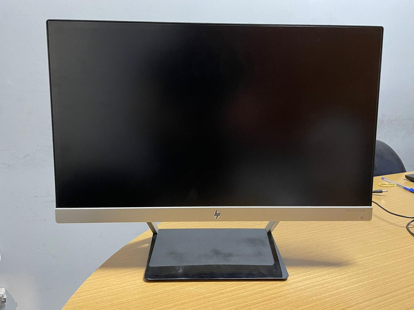 Monitor HP Pavilion 22cw 21.5in IPS LED Full HD