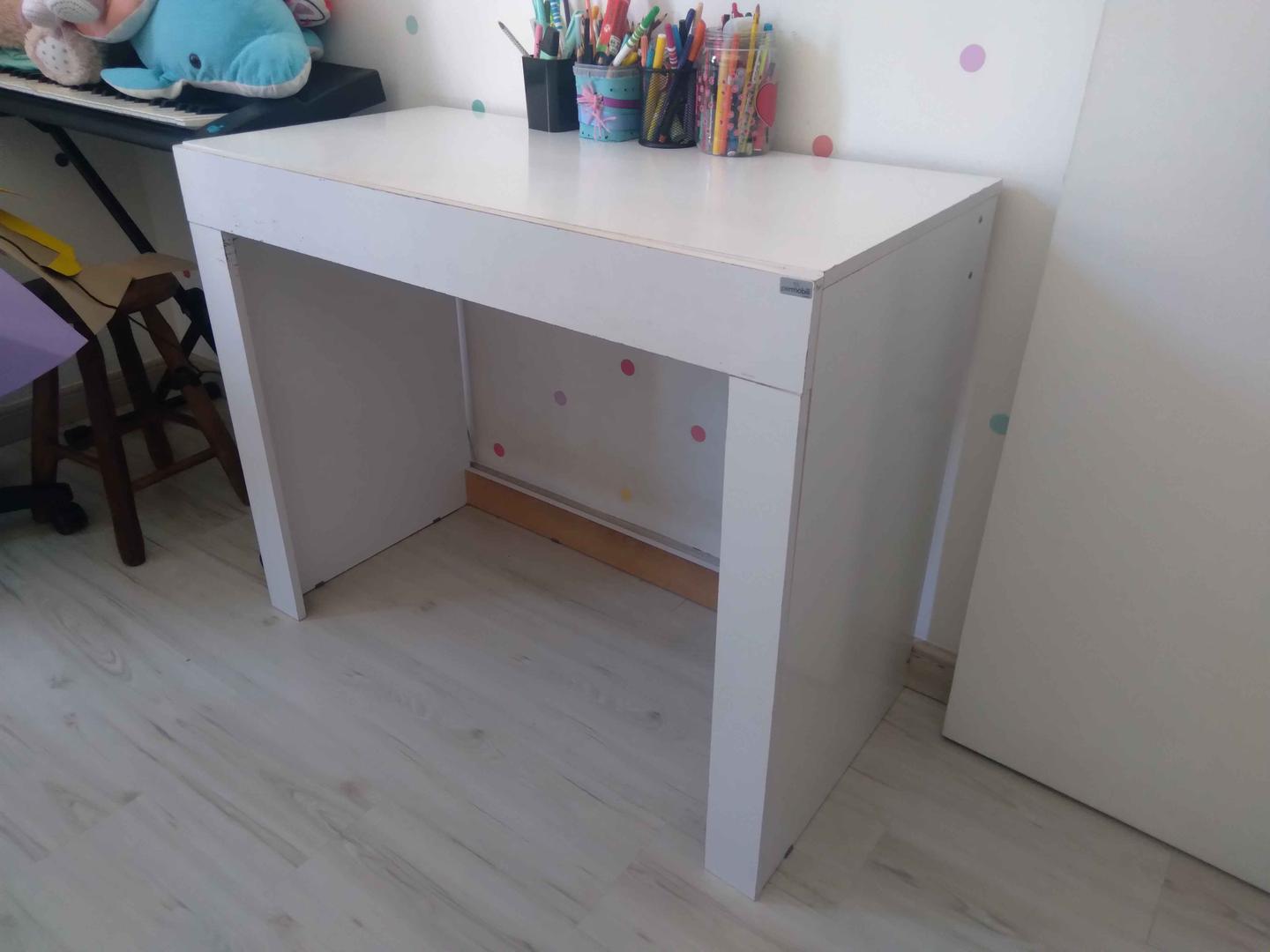 Escrivaninha c/ gaveta Permóbili em MDF Branco 76 cm x 95 cm x 47 cm