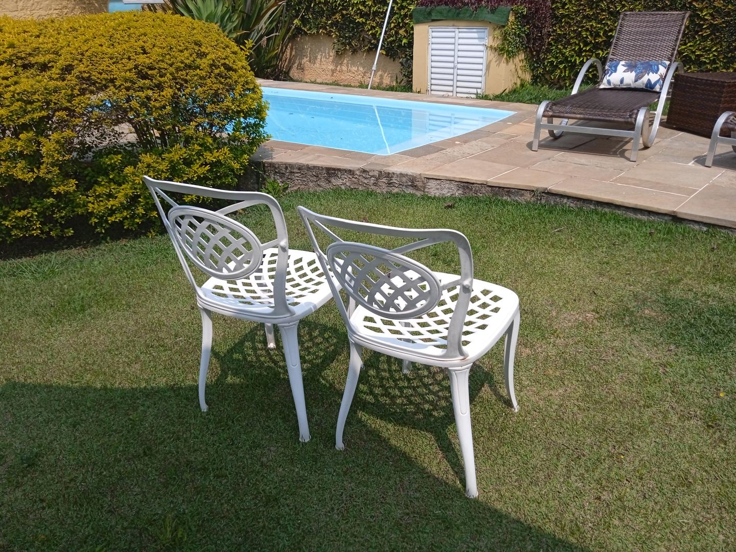 Cadeira de Jardim em Aço Branco 84 cm x 44 cm x 50 cm