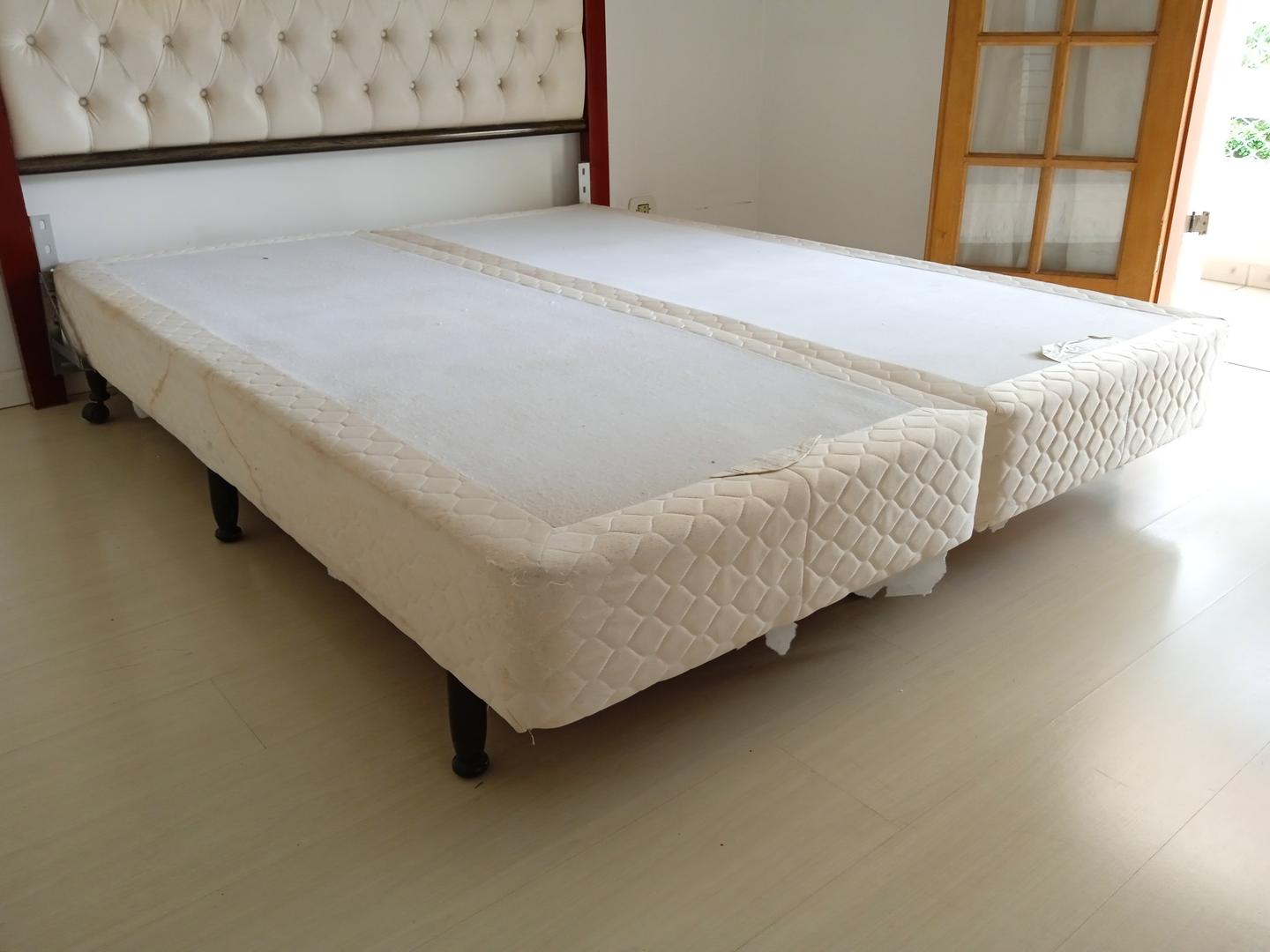 Cama box Queen Bipartida em Tecido Bege 32 cm x 196 cm x 78 cm