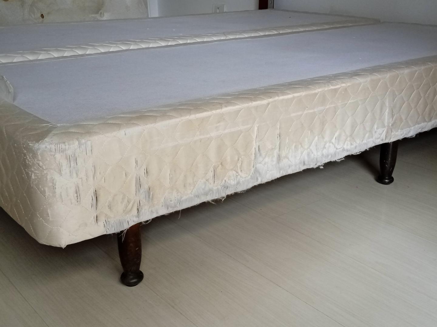 Cama box Queen Bipartida em Tecido Bege 32 cm x 196 cm x 78 cm