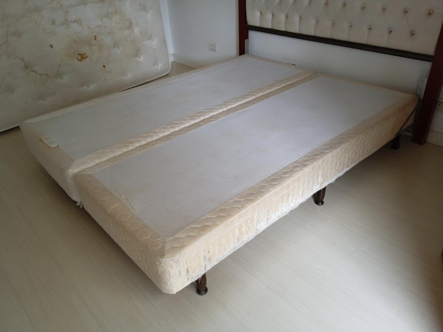 Cama box Queen Bipartida em Tecido Bege 32 cm x 196 cm x 78 cm