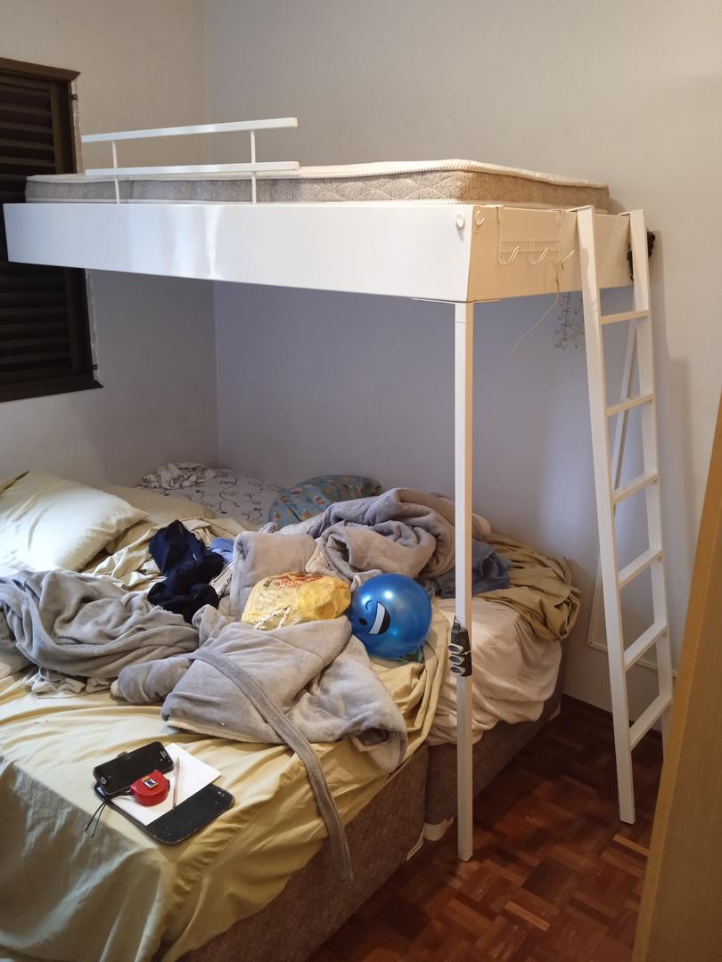 Cama de solteiro suspensa em Aço / MDF Branco 175 cm x 97 cm x 218 cm