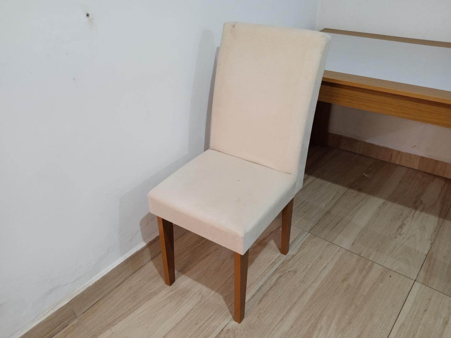 Cadeira fixa estofada s/ braços em MDF / Estofado Bege 97 cm x 44 cm x 50 cm