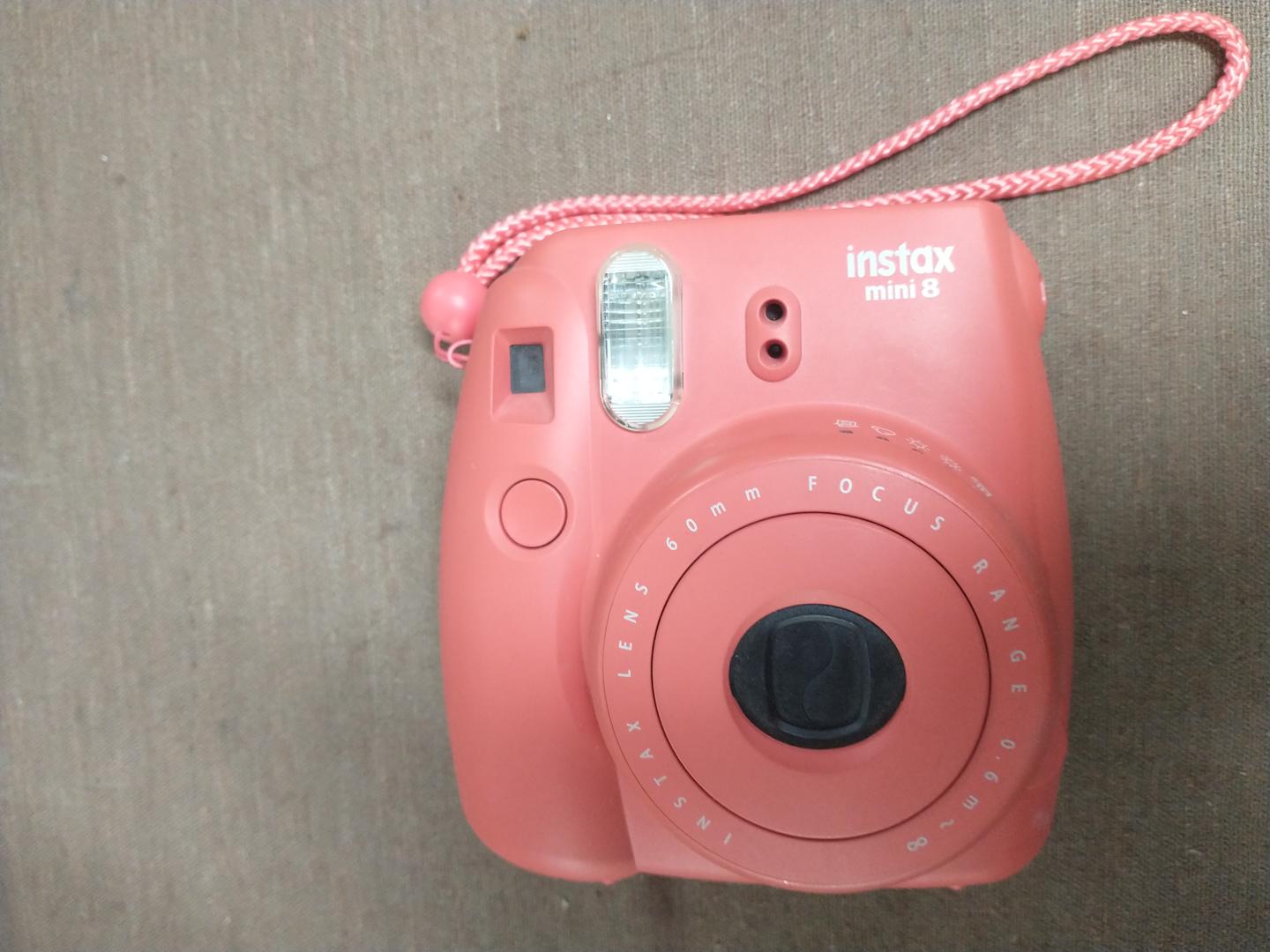 Máquina fotográfica Fujifilm Instax Rosa