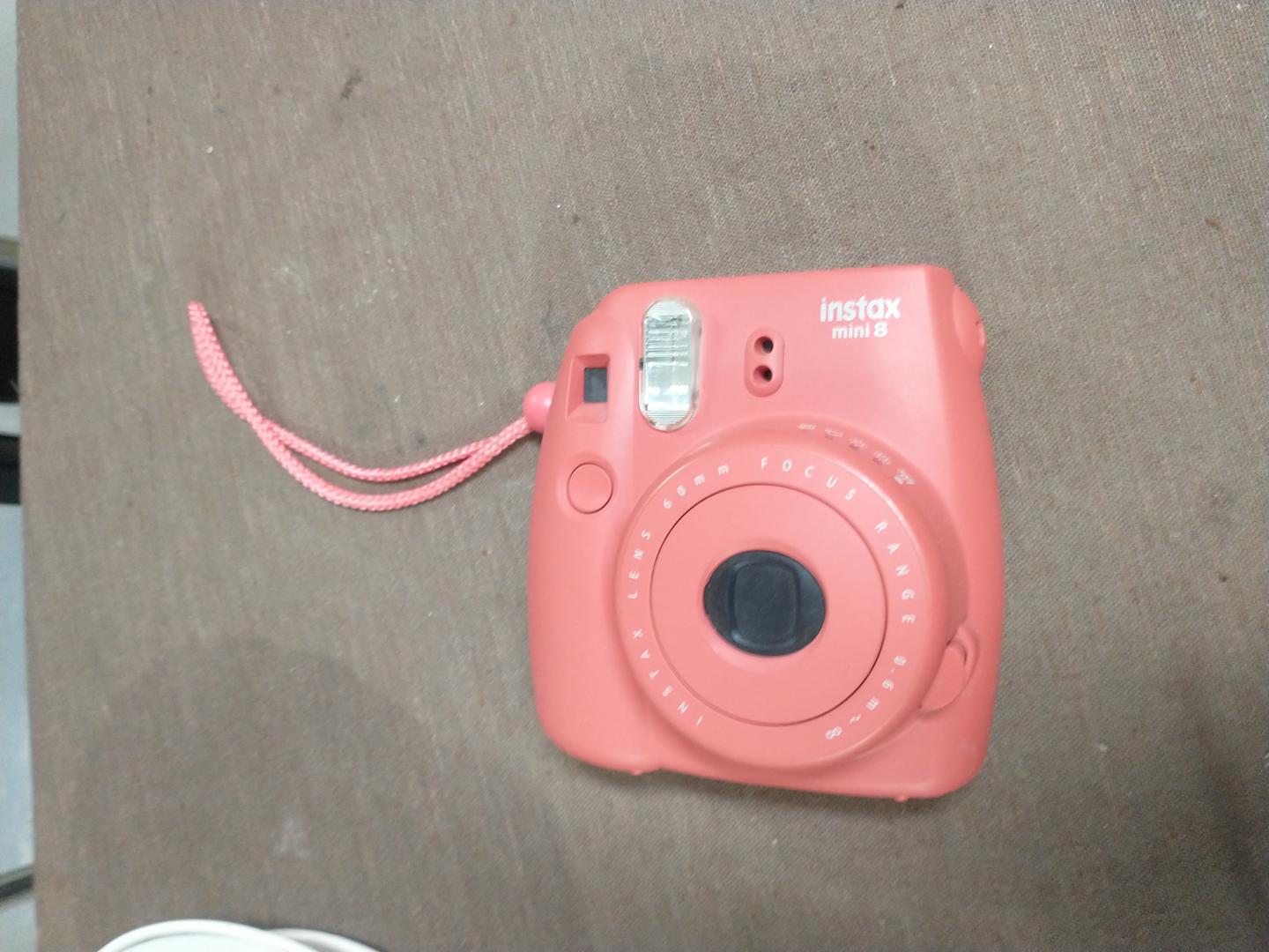 Máquina fotográfica Fujifilm Instax Rosa