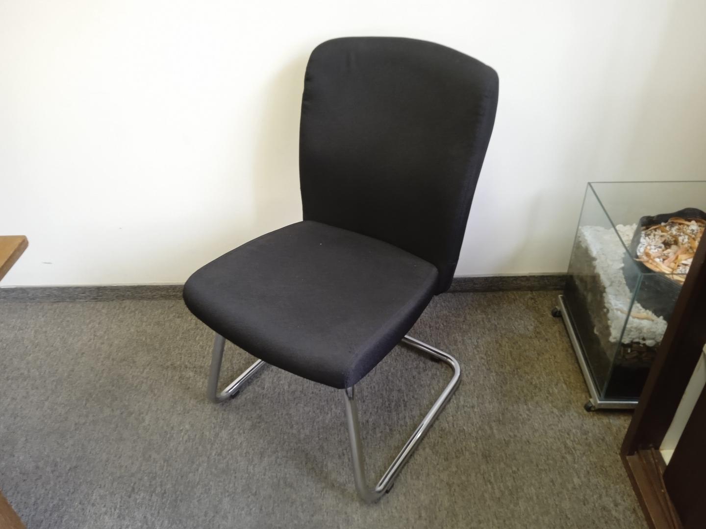 Cadeira de escritório fixa estofada s/ braços tecno seating em Aço / Tecido Preto