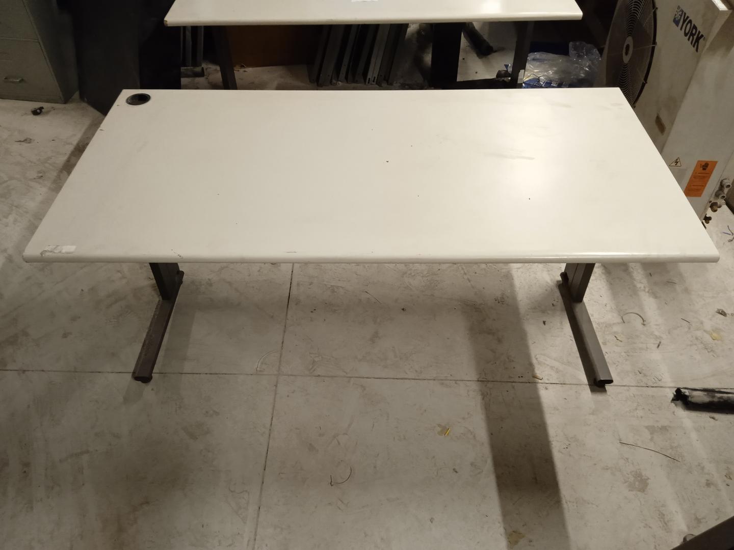 Mesa de Escritório retangular em MDF Bege 74 cm x 150 cm x 75 cm