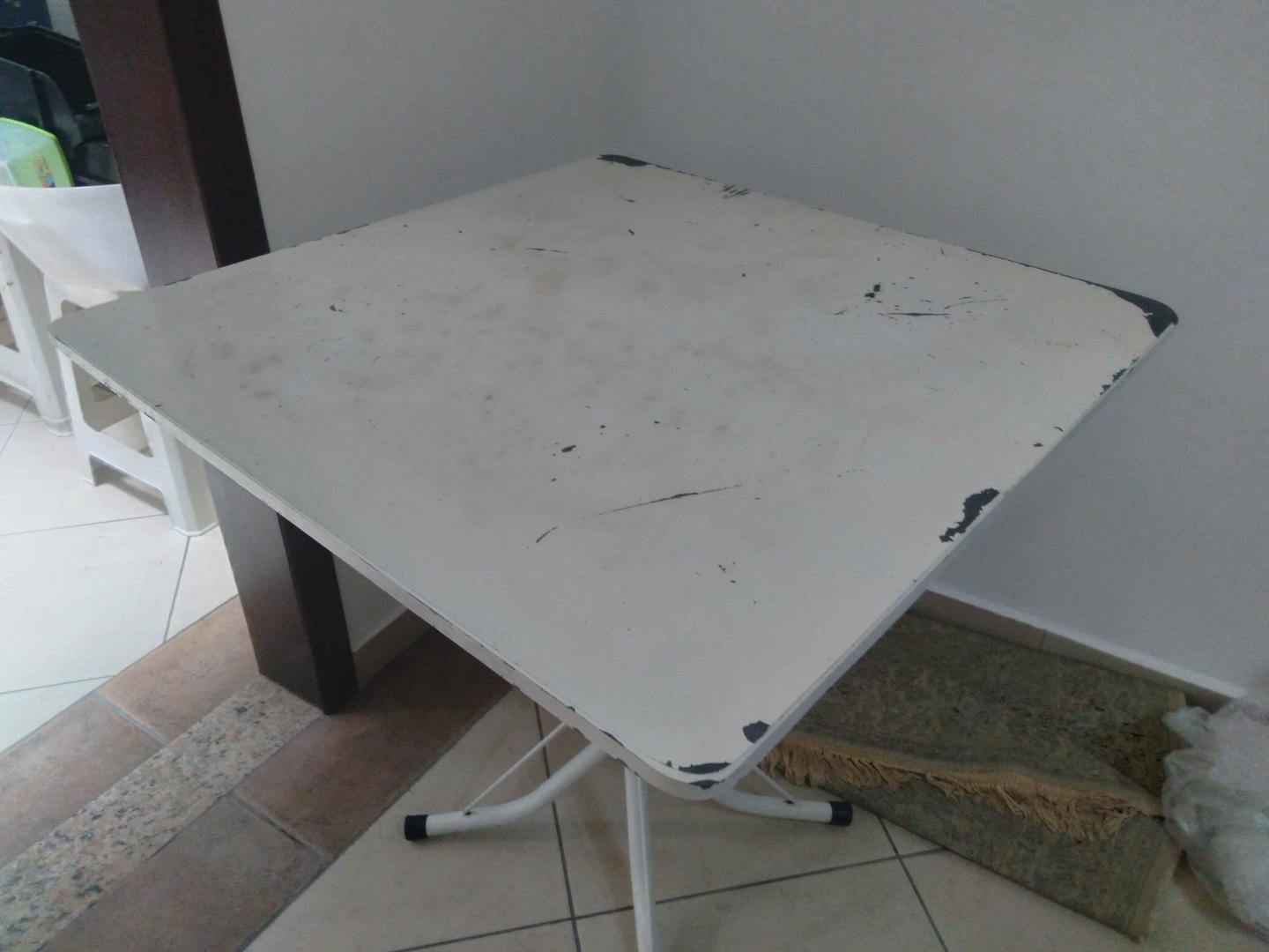 Mesa de apoio Quadrada c/ tampo de ardósia  em Granito / Metal Branco