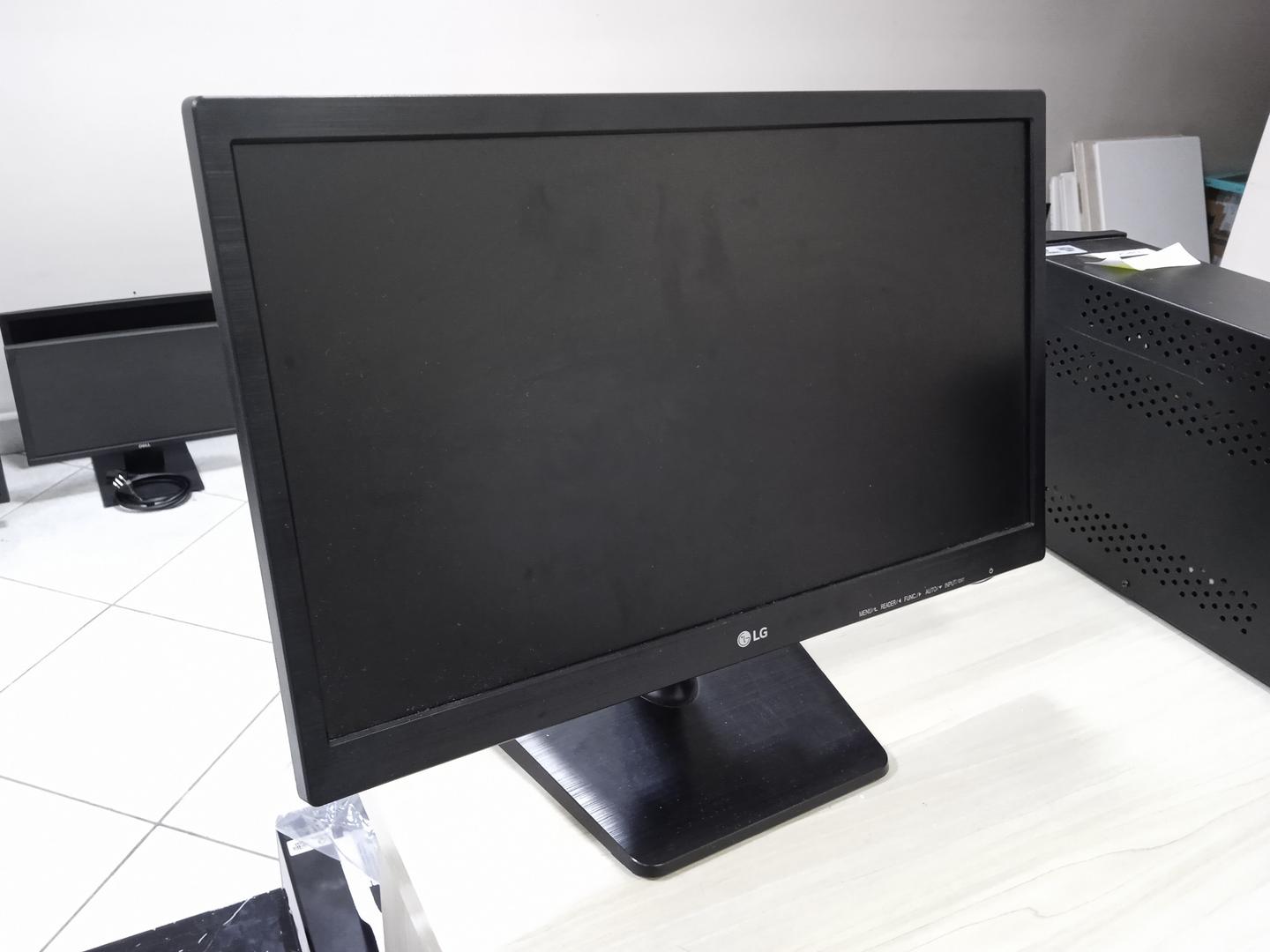 Monitor LG 20' VGA WideScreen LED