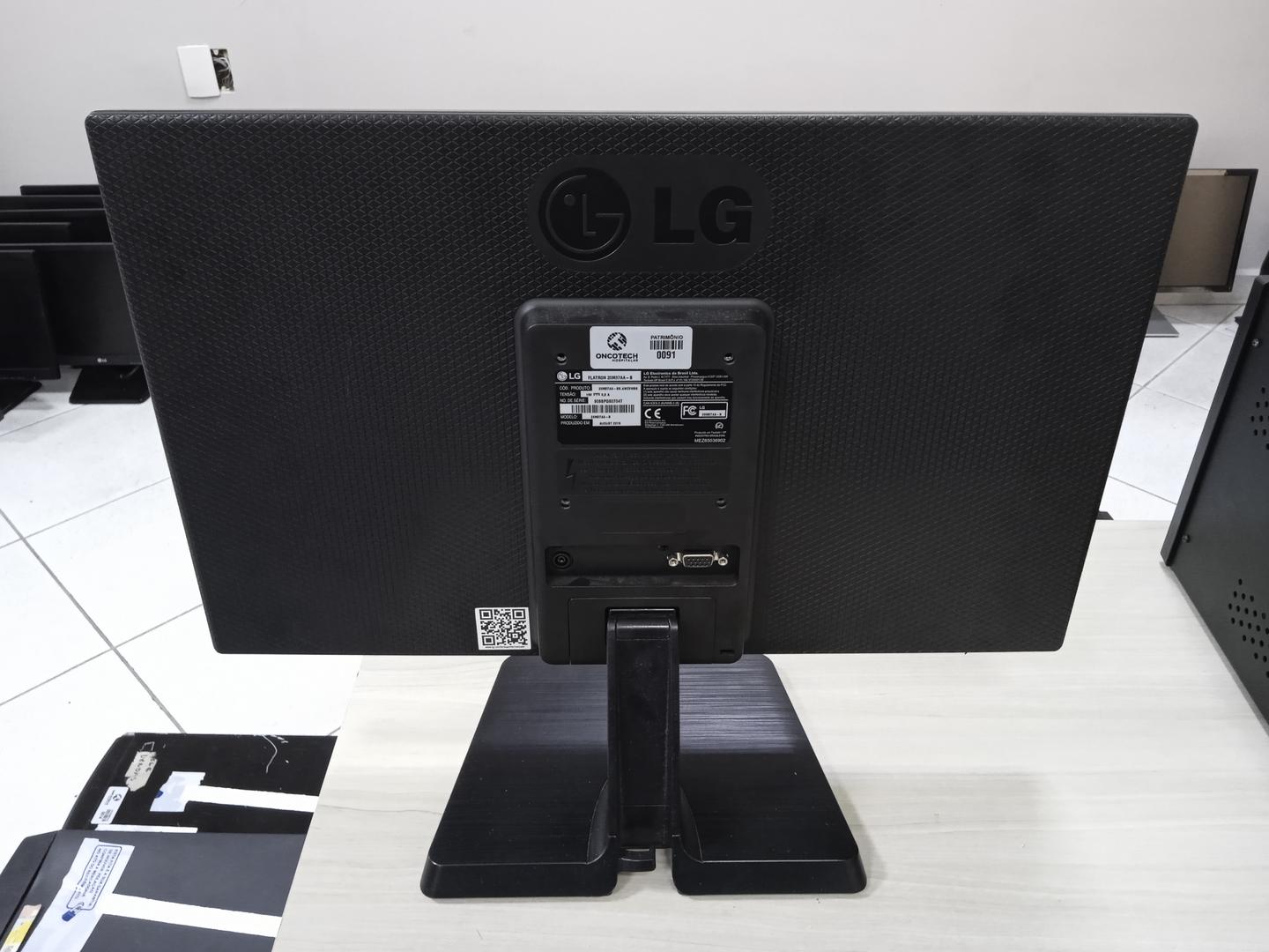 Monitor LG 20' VGA WideScreen LED