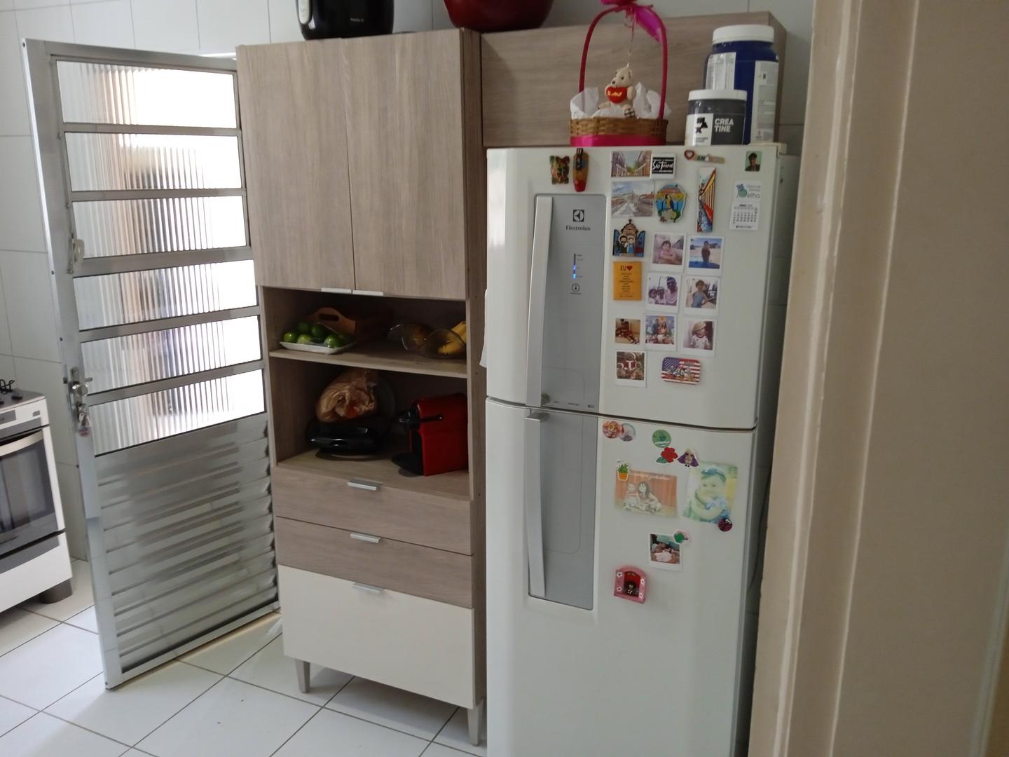 Armário de cozinha c/ 3 gavetas e 3 portas em MDF Marrom 206 cm x 150 cm x 44 cm