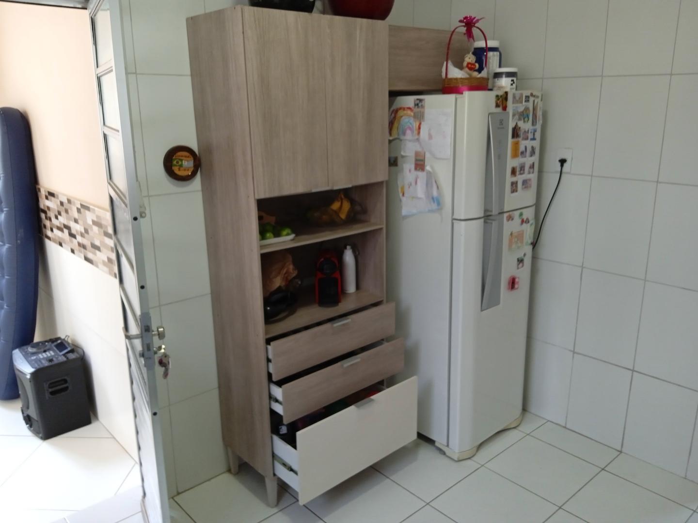 Armário de cozinha c/ 3 gavetas e 3 portas em MDF Marrom 206 cm x 150 cm x 44 cm