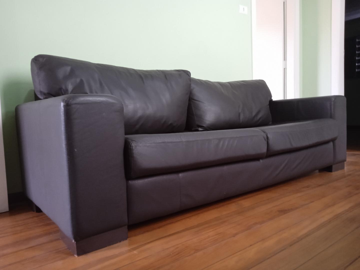 Sofa c/ 3 lugares em Couro Ecológico / Tecido Preto 80 cm x 220 cm x 95 cm