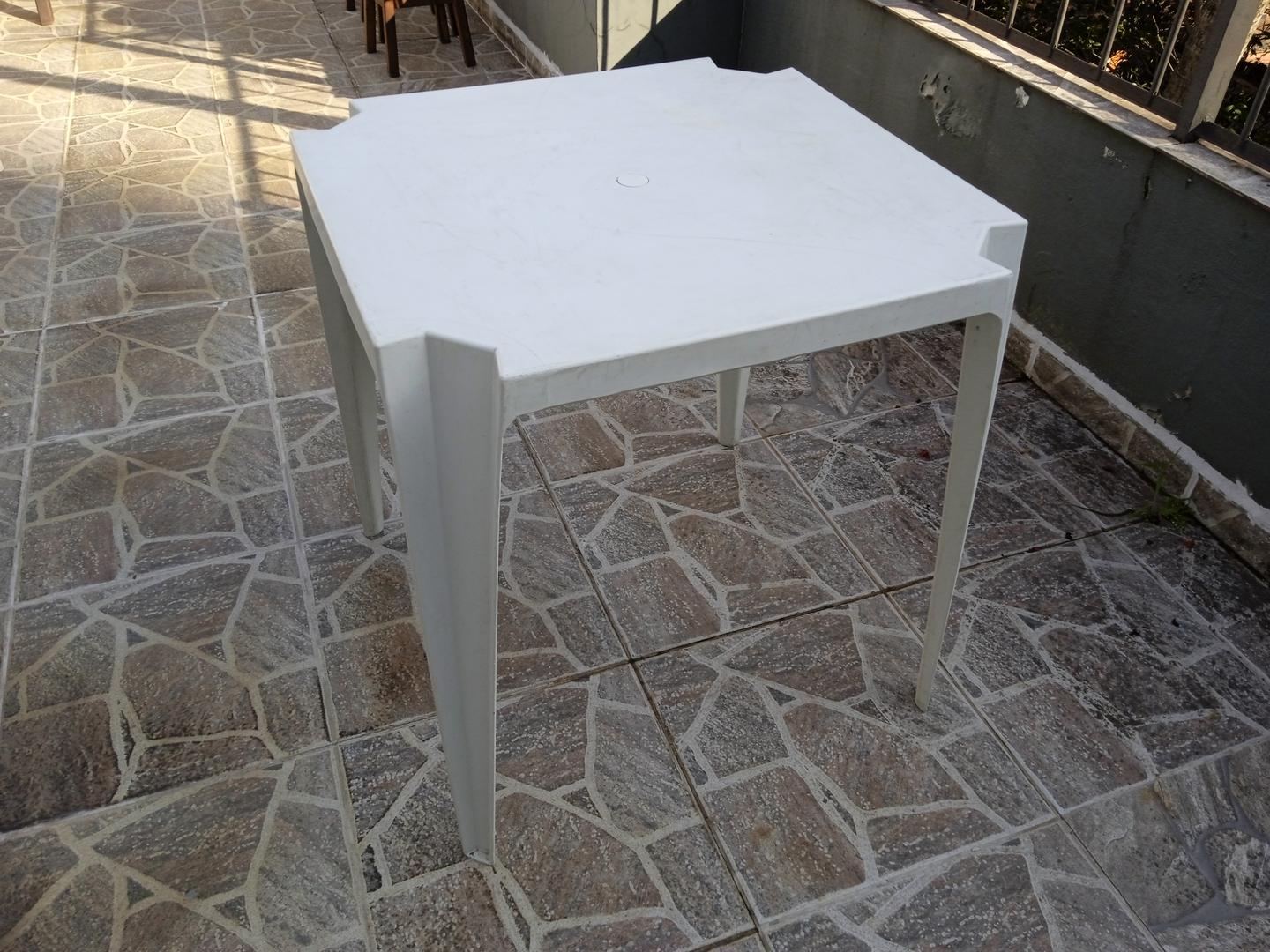 Mesa de apoio/ Jardim em Plástico Branco 71 cm x 71 cm x 71 cm