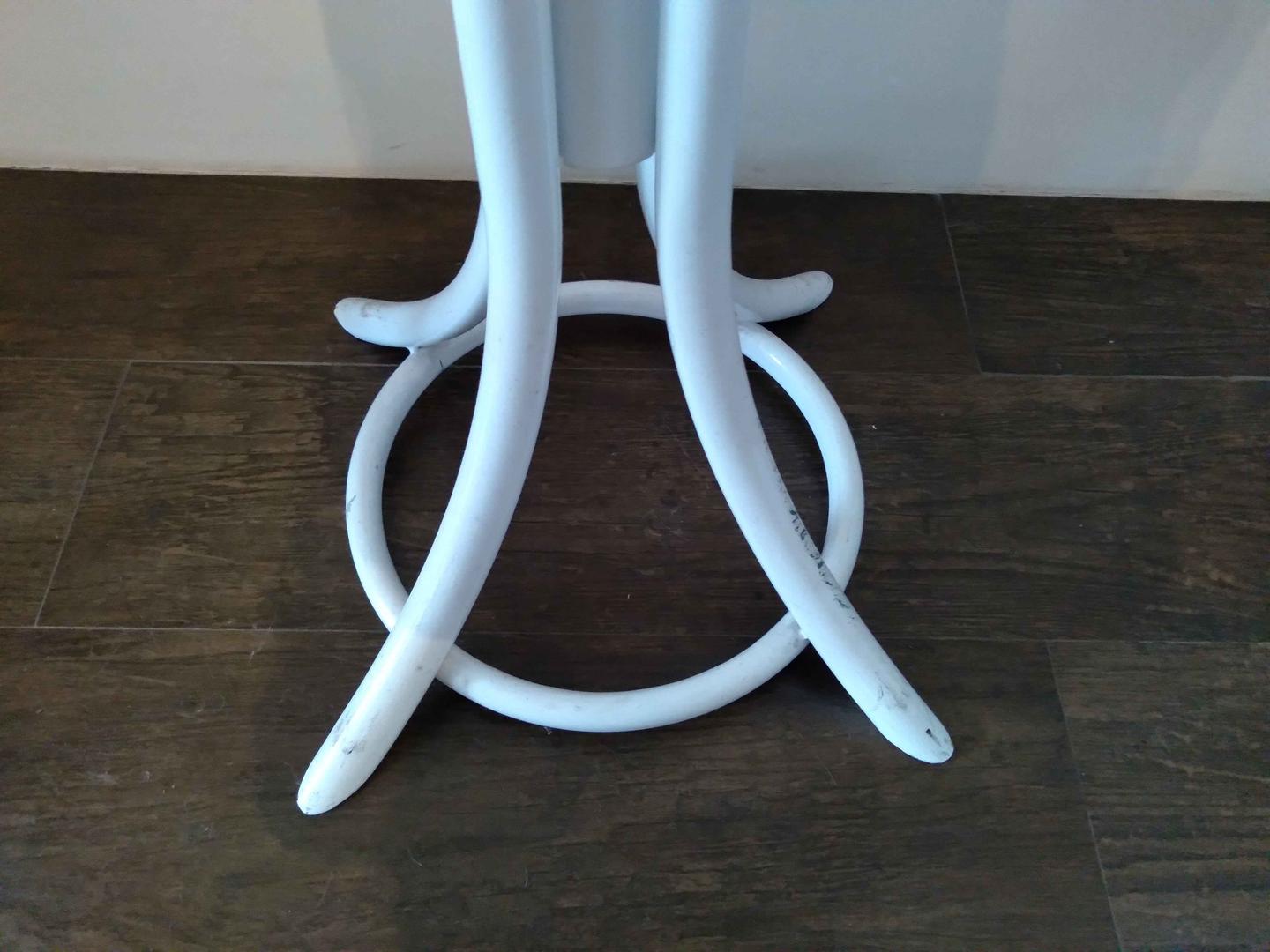 Cabideiro  Tok&Stok em Aço Branco 158 cm x 31 cm x 31 cm