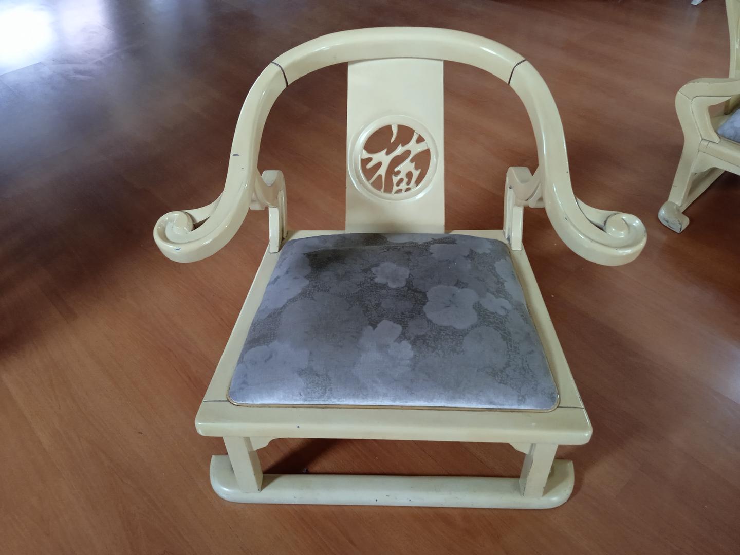 Cadeira c/ Braço Fixa em Madeira Bege 67 cm x 77 cm x 62 cm