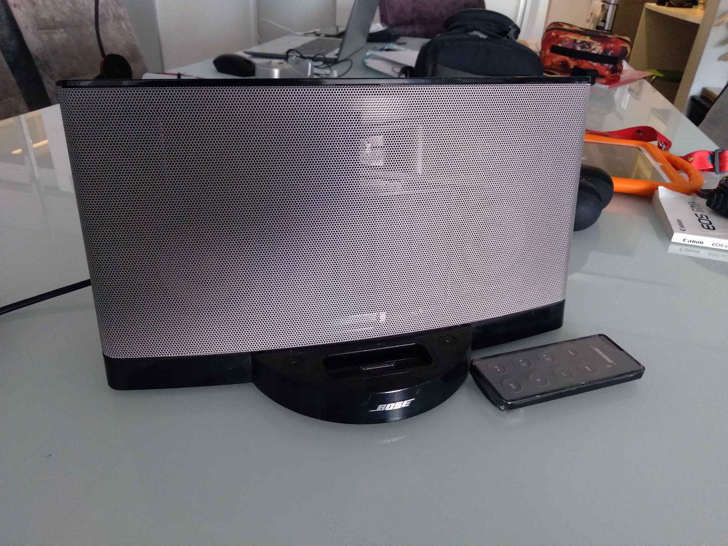 Caixa de Som Bose Soundock Preto