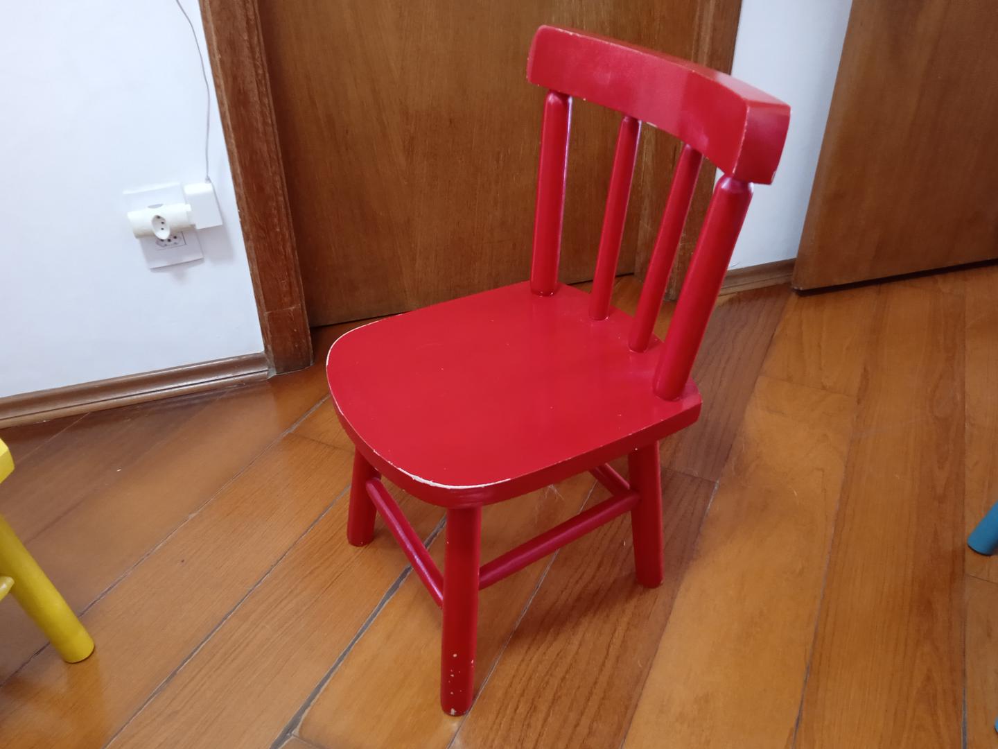 Cadeira fixa infantil em Madeira Vermelho 60 cm x 37 cm x 35 cm