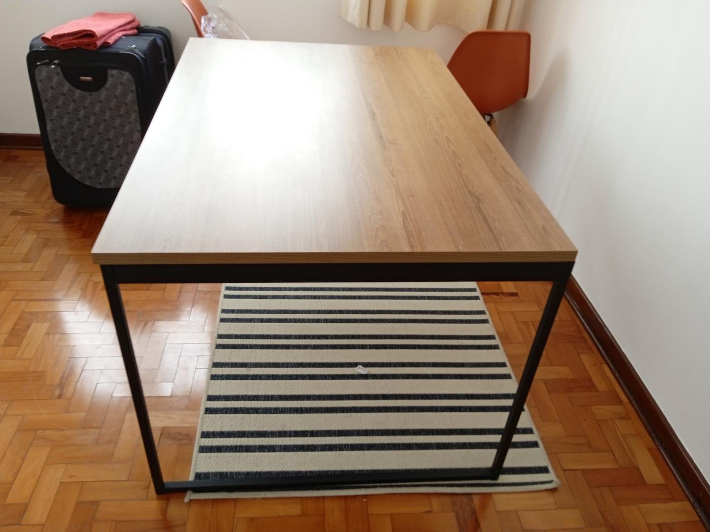 Mesa de Jantar em Metal / MDF Marrom 76 cm x 135 cm x 90 cm