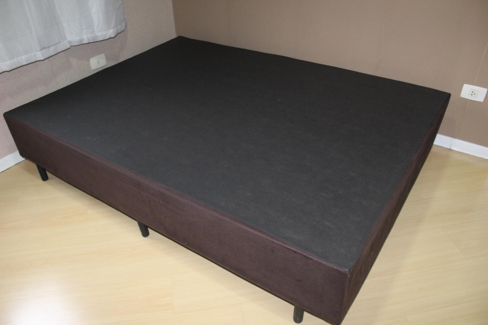 Cama de Casal padrão Gazin em MDF / Tecido Marrom 38 cm x 138 cm x 188 cm