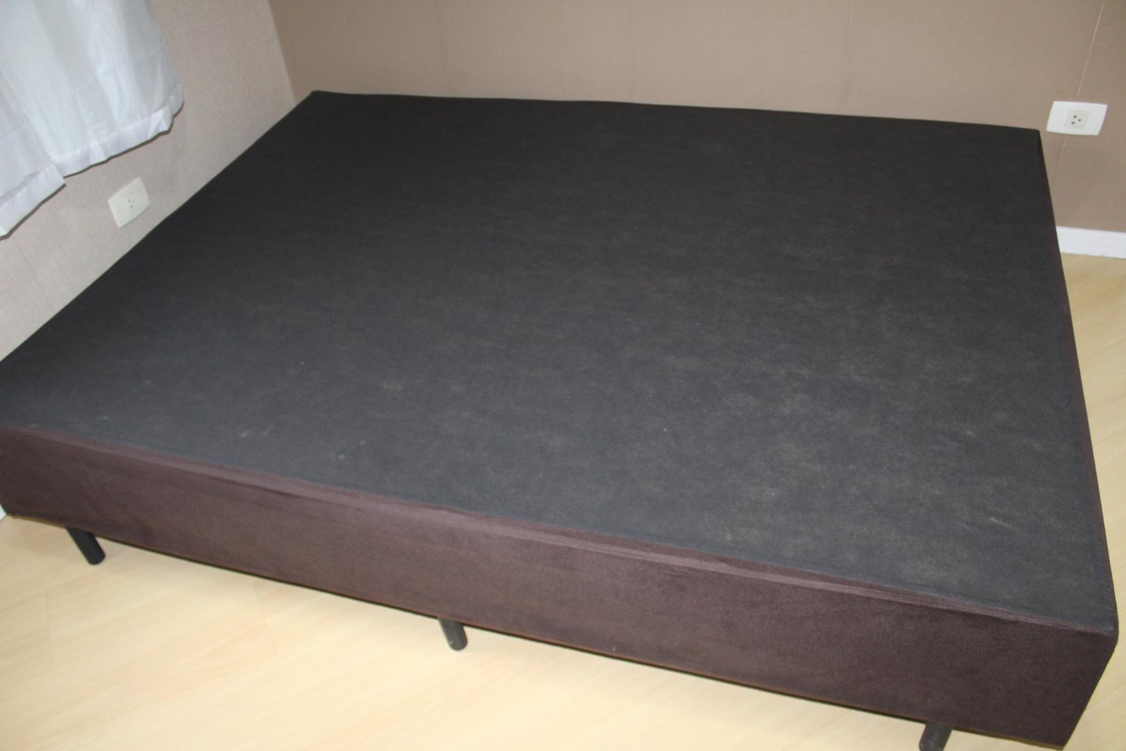 Cama de Casal padrão Gazin em MDF / Tecido Marrom 38 cm x 138 cm x 188 cm