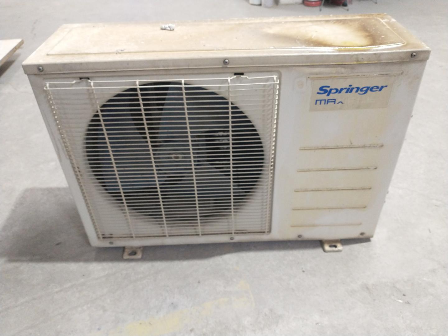 Condensadora de ar condicionado Springer 12000 BTU/H Maxiflex em Aço Branco