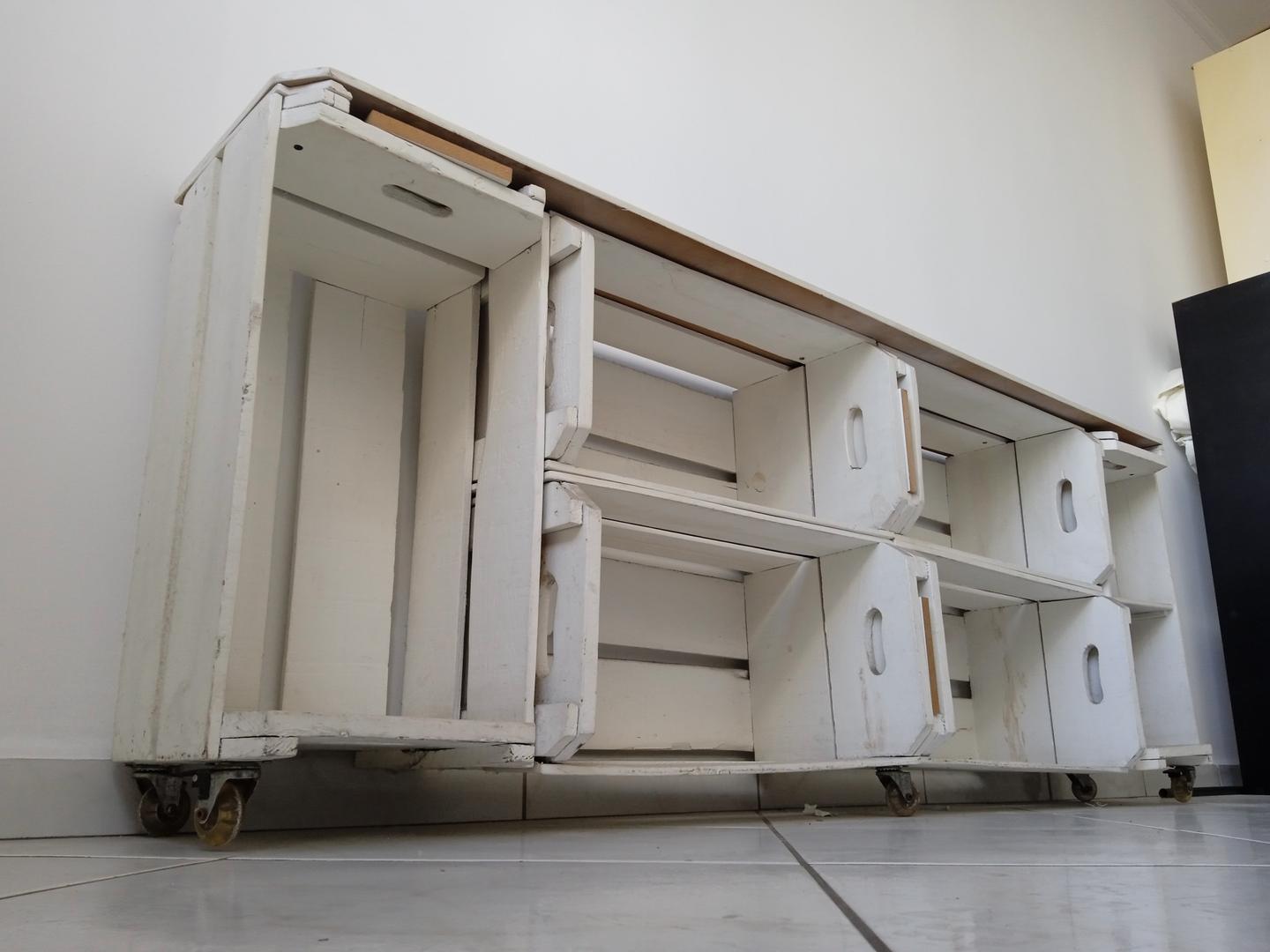 buffet de caixotes e c/ rodas em Madeira Branco 68 cm x 180 cm x 31 cm