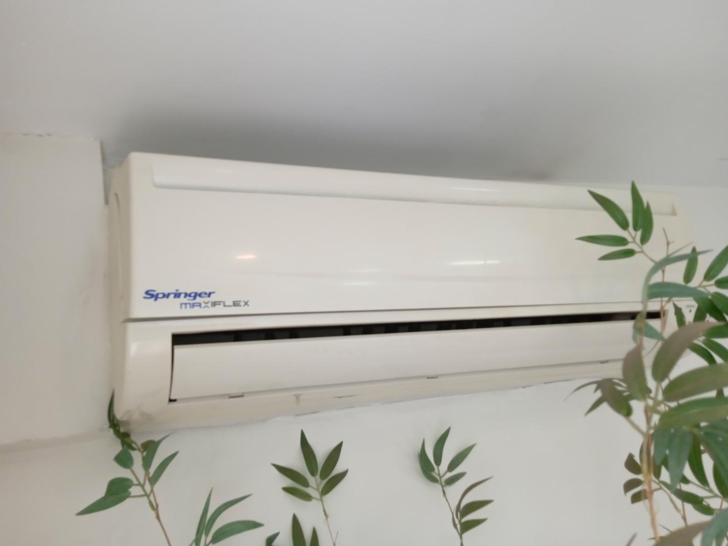 Evaporadora de Ar Condicionado Springer 12.000 BTU 42MQBO12515LS Maxiflex Beg