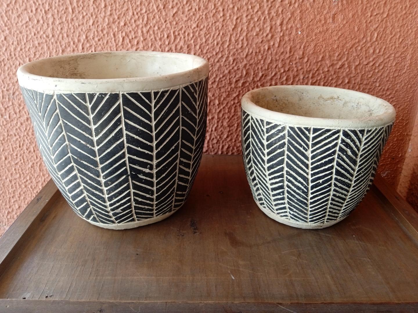 Vaso em Cerâmica Preto 13 cm x 15 cm x 15 cm