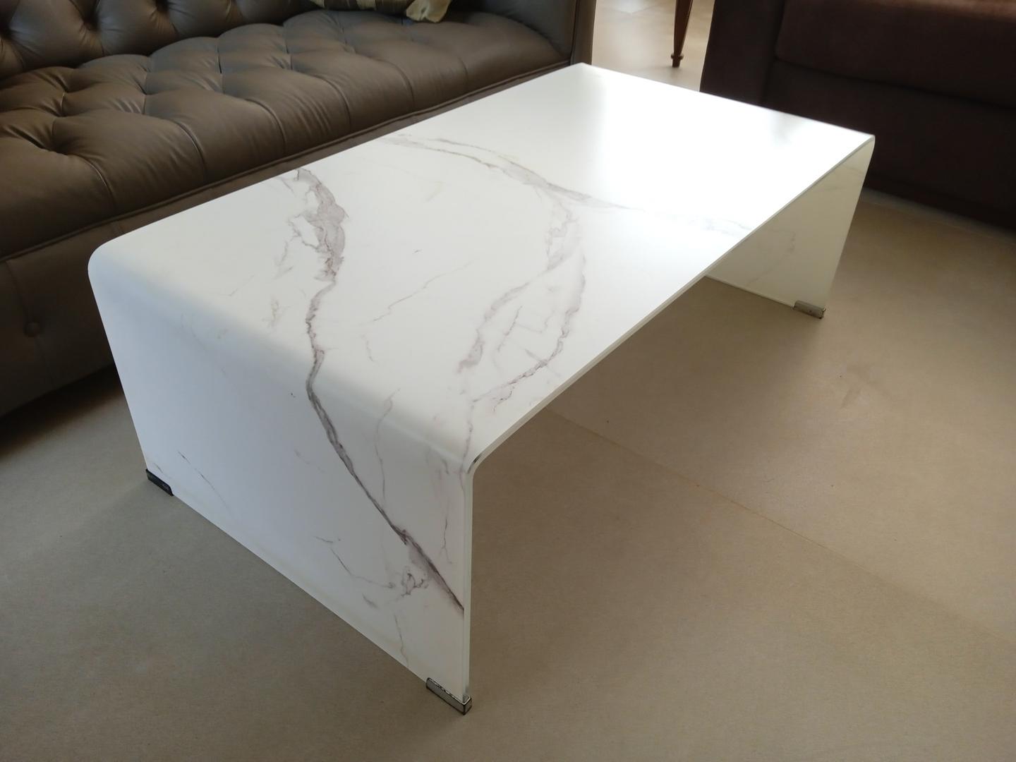 Mesa de centro em Vidro Branca 40 cm x 110 cm x 48 cm