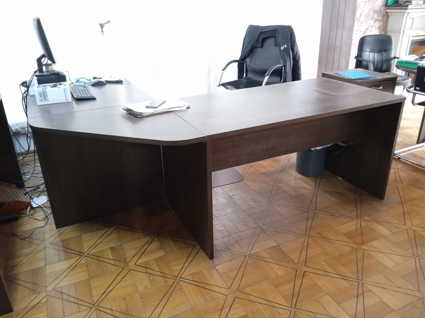 Mesa de Escritório em L em MDF Marrom 75 cm x 216 cm x 175 cm