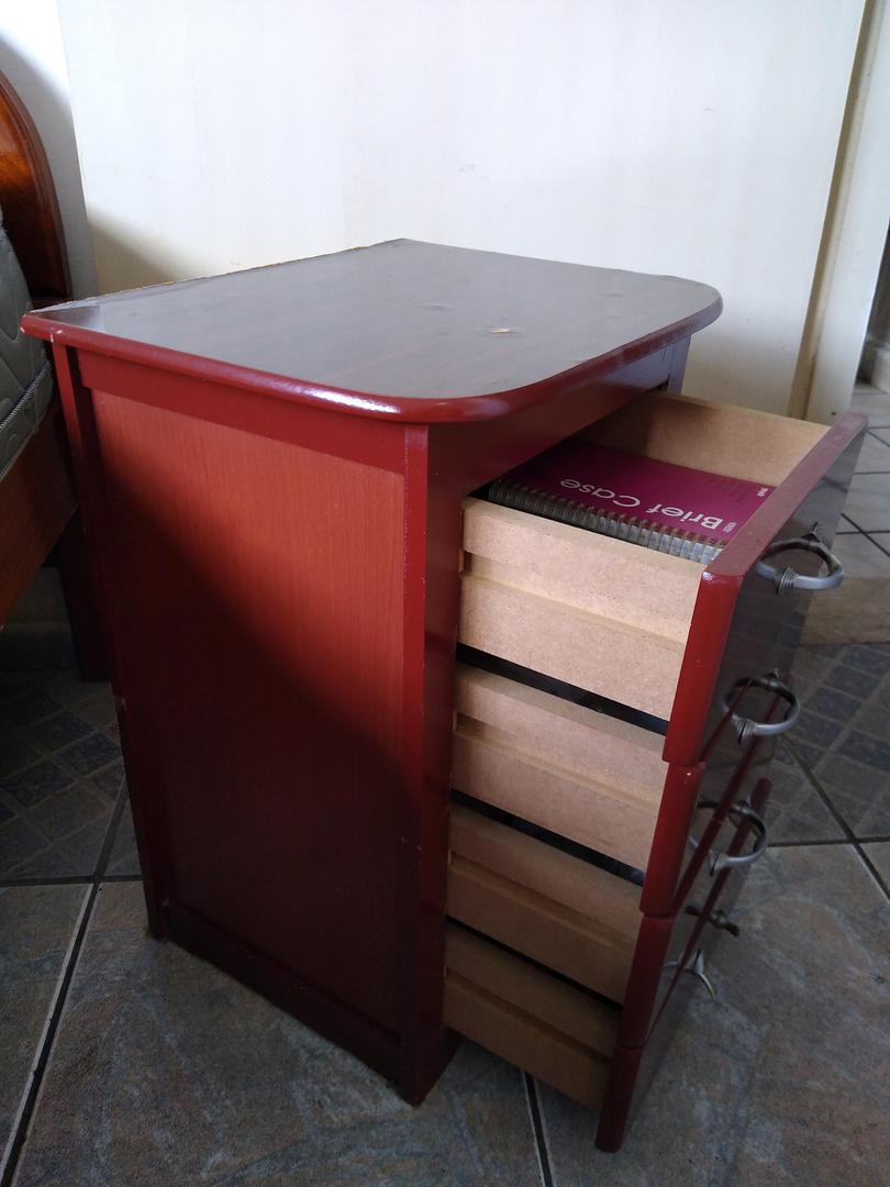 Mesa de cabeceira em Madeira Marrom 60 cm x 45 cm x 35 cm