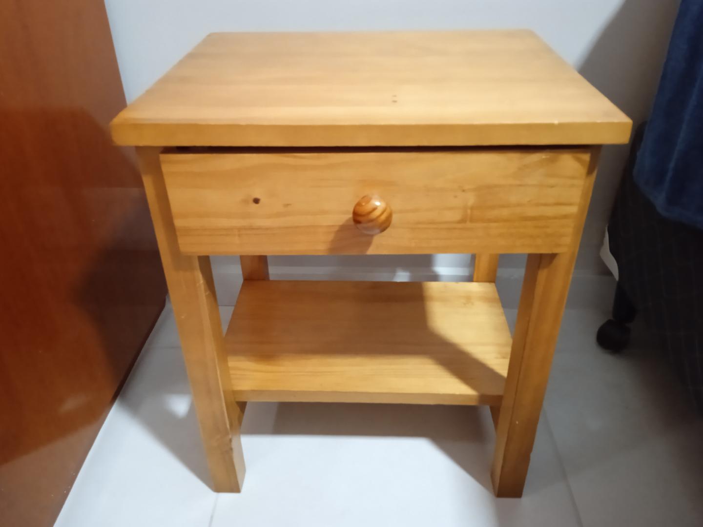 Mesa de Cabeceira c/ 1 Gaveta  em Madeira Marrom 50 cm x 41 cm x 35 cm