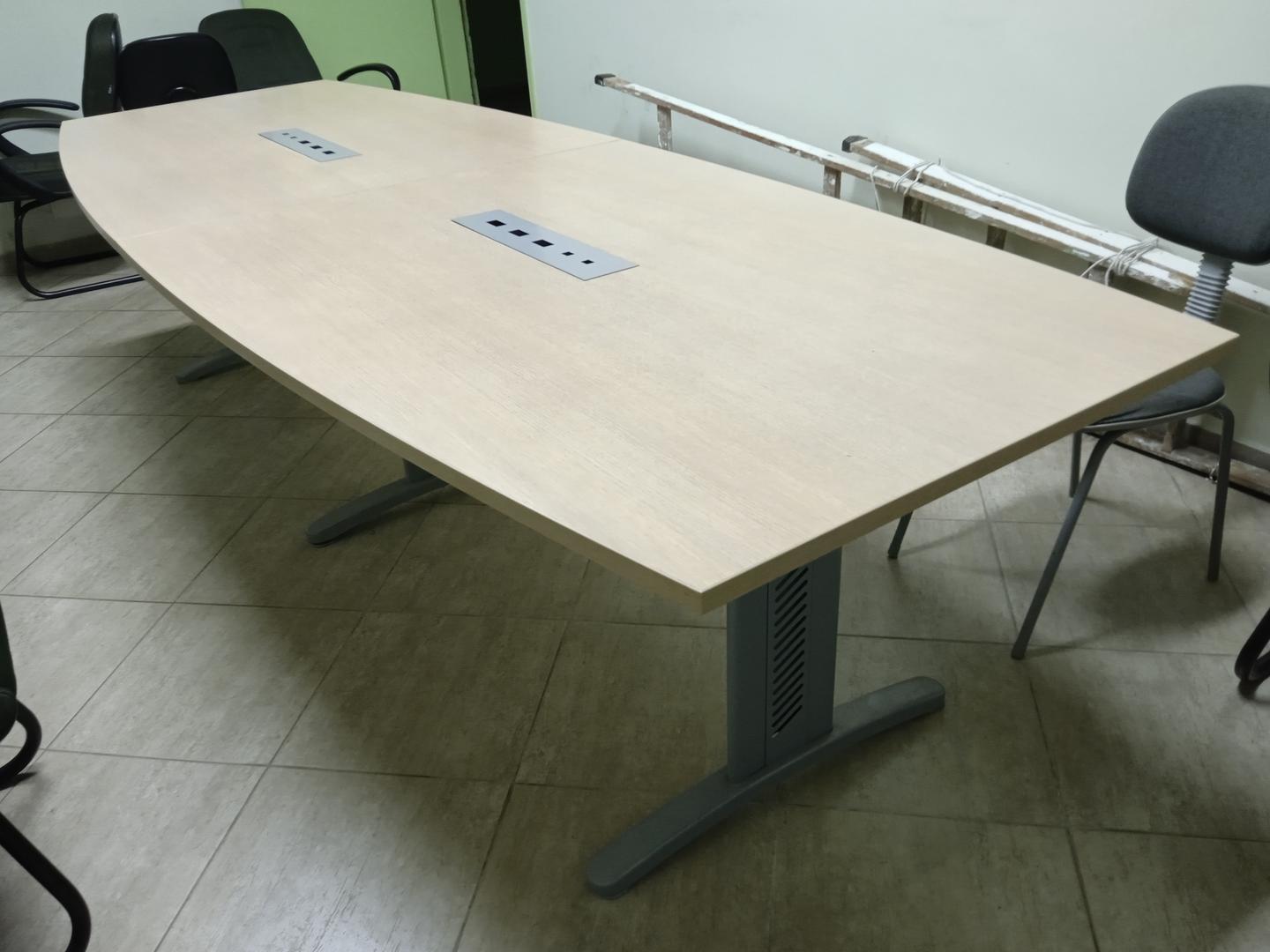 Mesa de reunião em MDF / Metal Bege 76 cm x 110 cm x 300 cm