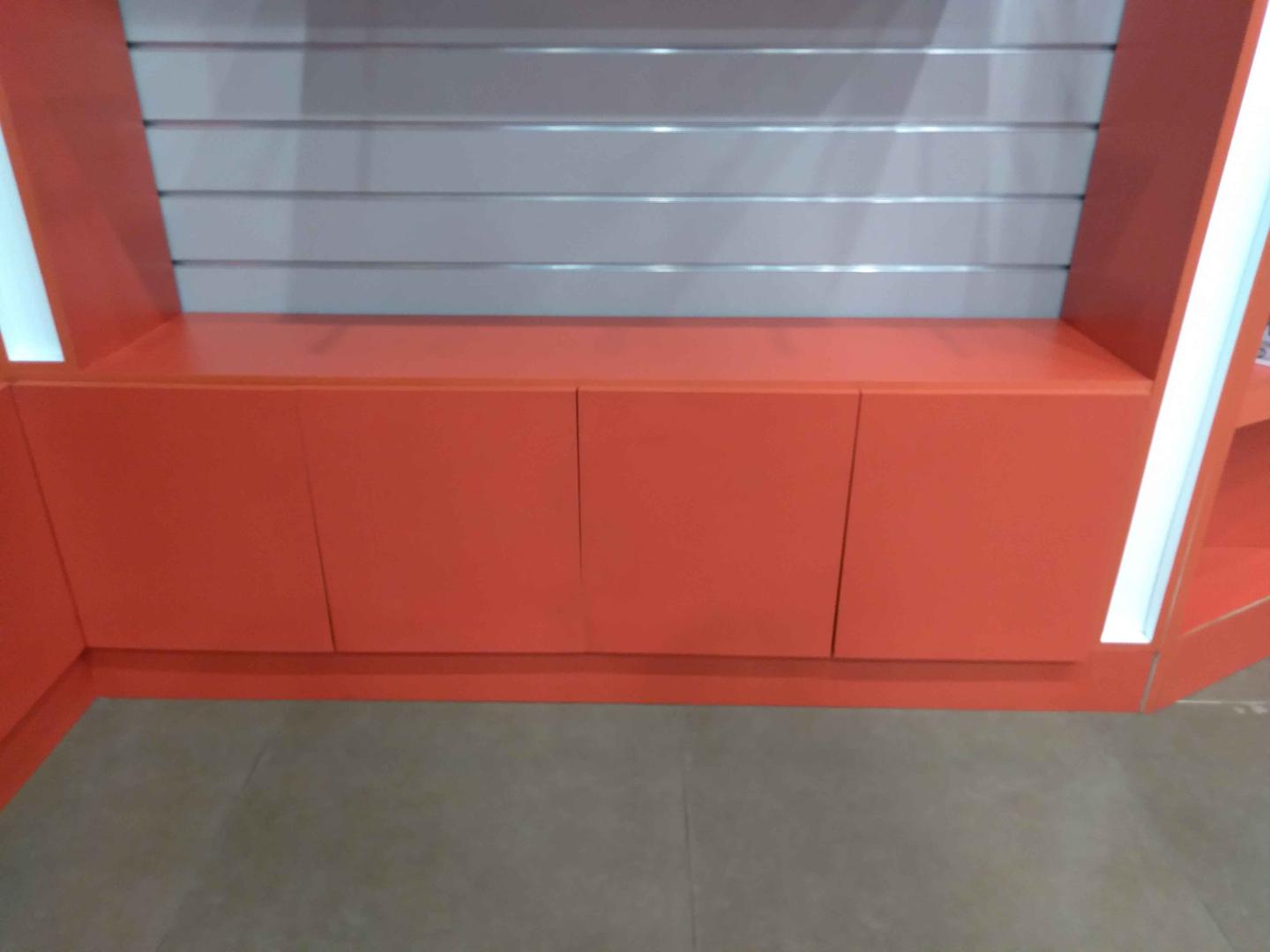 Buffet c/ 4 portas em MDF Vermelho 54 cm x 150 cm x 33 cm