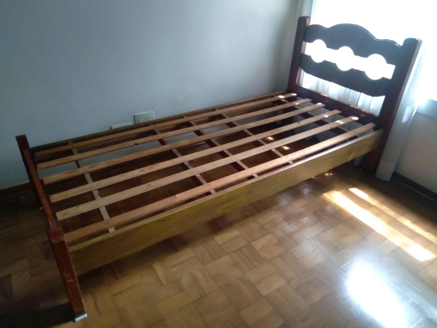 Cama solteira c/ cabeceira  em Madeira Marrom 88 cm x 85 cm x 195 cm