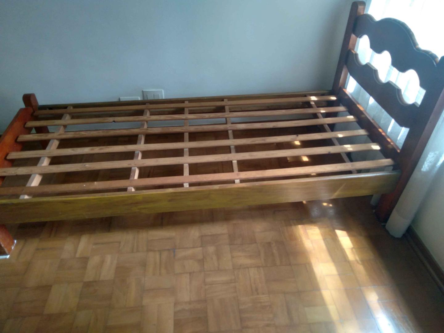 Cama solteira c/ cabeceira  em Madeira Marrom 88 cm x 85 cm x 195 cm