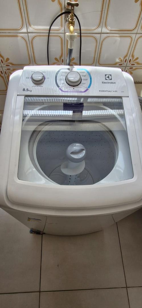 Máquina de lavar / lavadora electrolux / 8,5kg LES09 Electrolux em Aço Branco