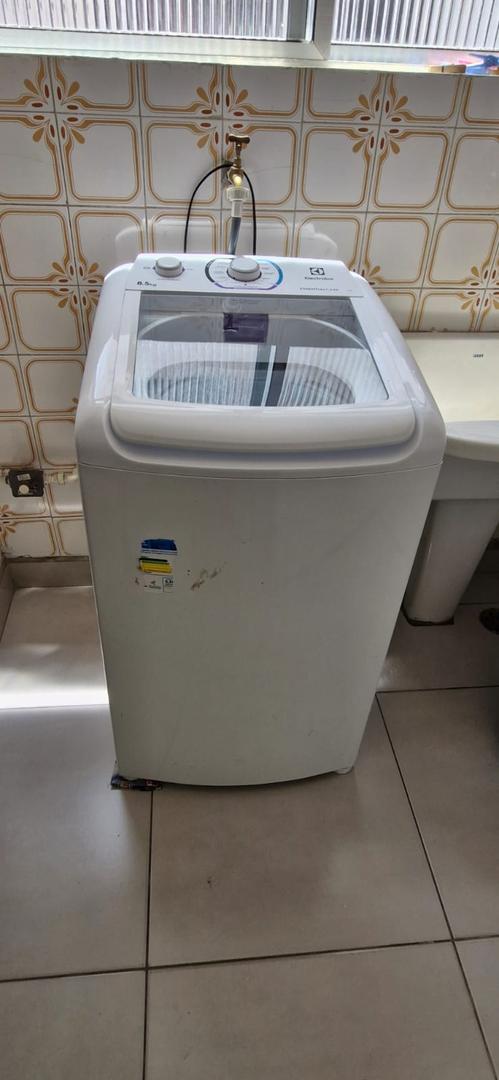 Máquina de lavar / lavadora electrolux / 8,5kg LES09 Electrolux em Aço Branco