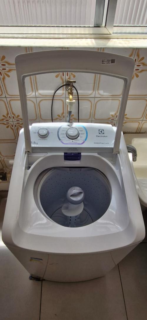 Máquina de lavar / lavadora electrolux / 8,5kg LES09 Electrolux em Aço Branco