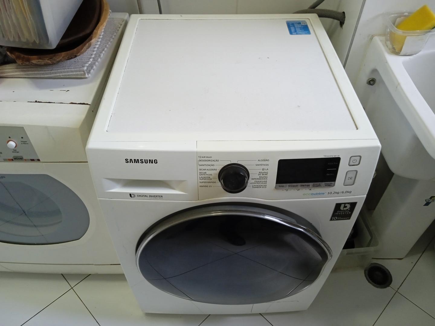 Lava e seca Samsung WD10J6410AW/AZ 01 em Aço Branco 85 cm x 60 cm x 68 cm