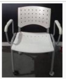 Cadeira c/ Braço / Rodinhas em Plástico Branco 80 cm x 50 cm x 65 cm