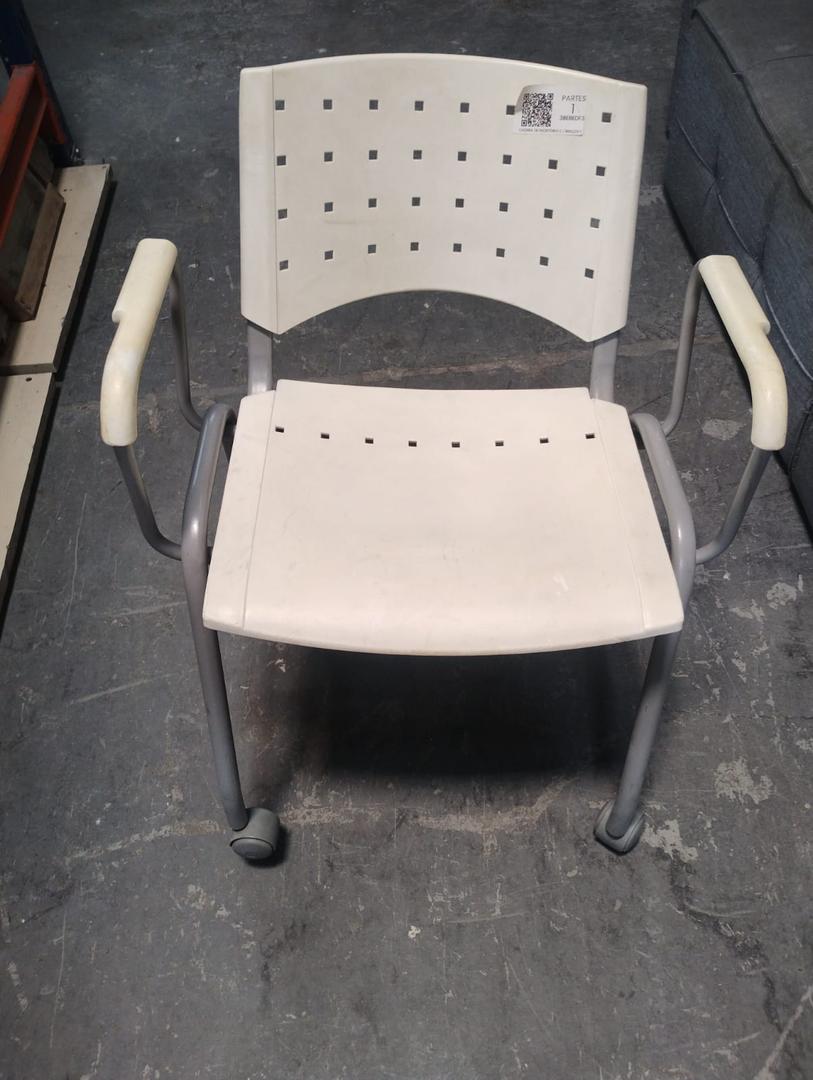 Cadeira c/ Braço / Rodinhas em Plástico Branco 80 cm x 50 cm x 65 cm
