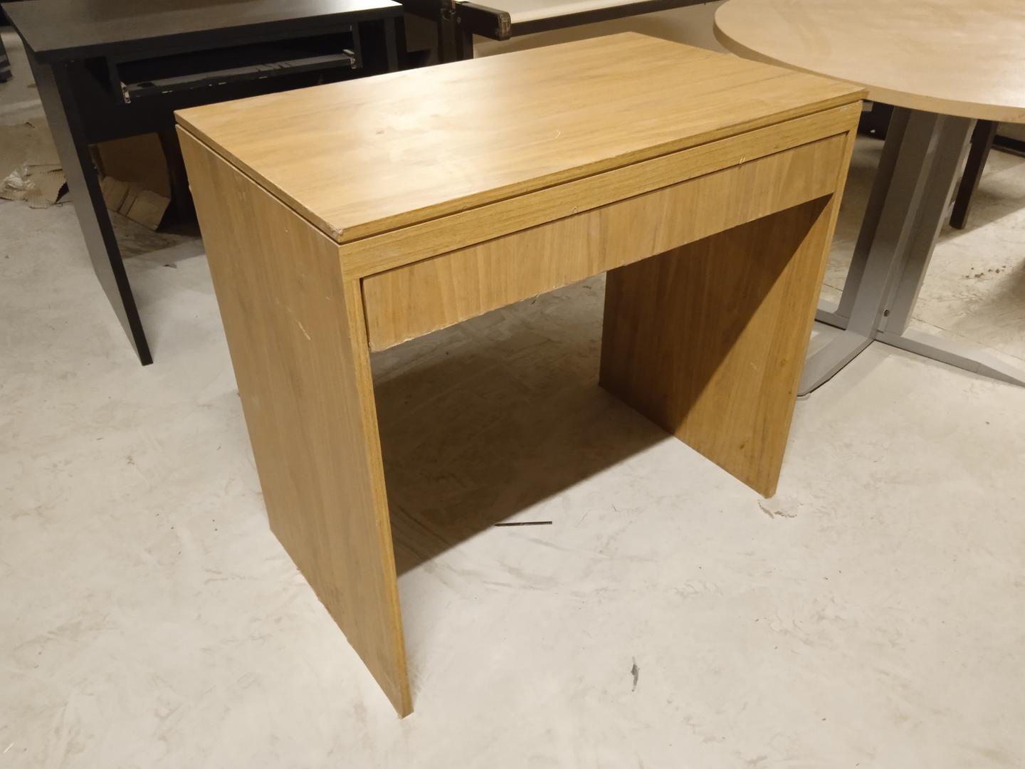 Mesa de Escritório c/ 1 gaveta em MDF Marrom 79 cm x 85 cm x 51 cm