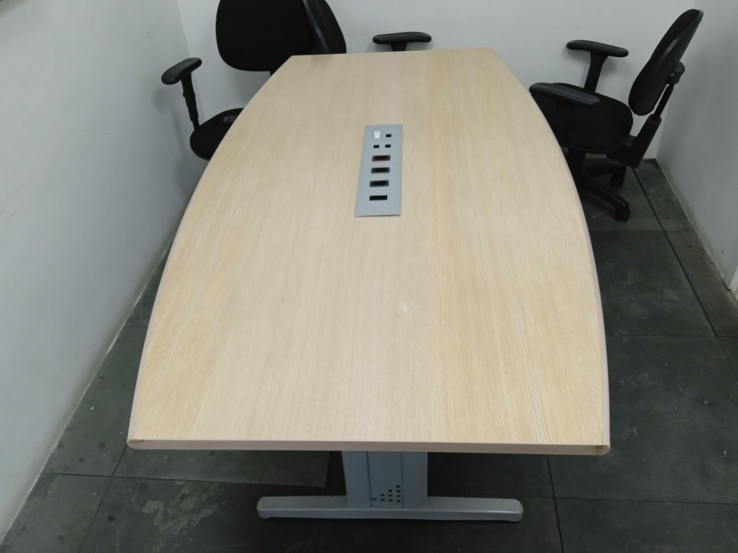 Mesa de Reunião em Aço / MDF Bege 70 cm x 160 cm x 90 cm