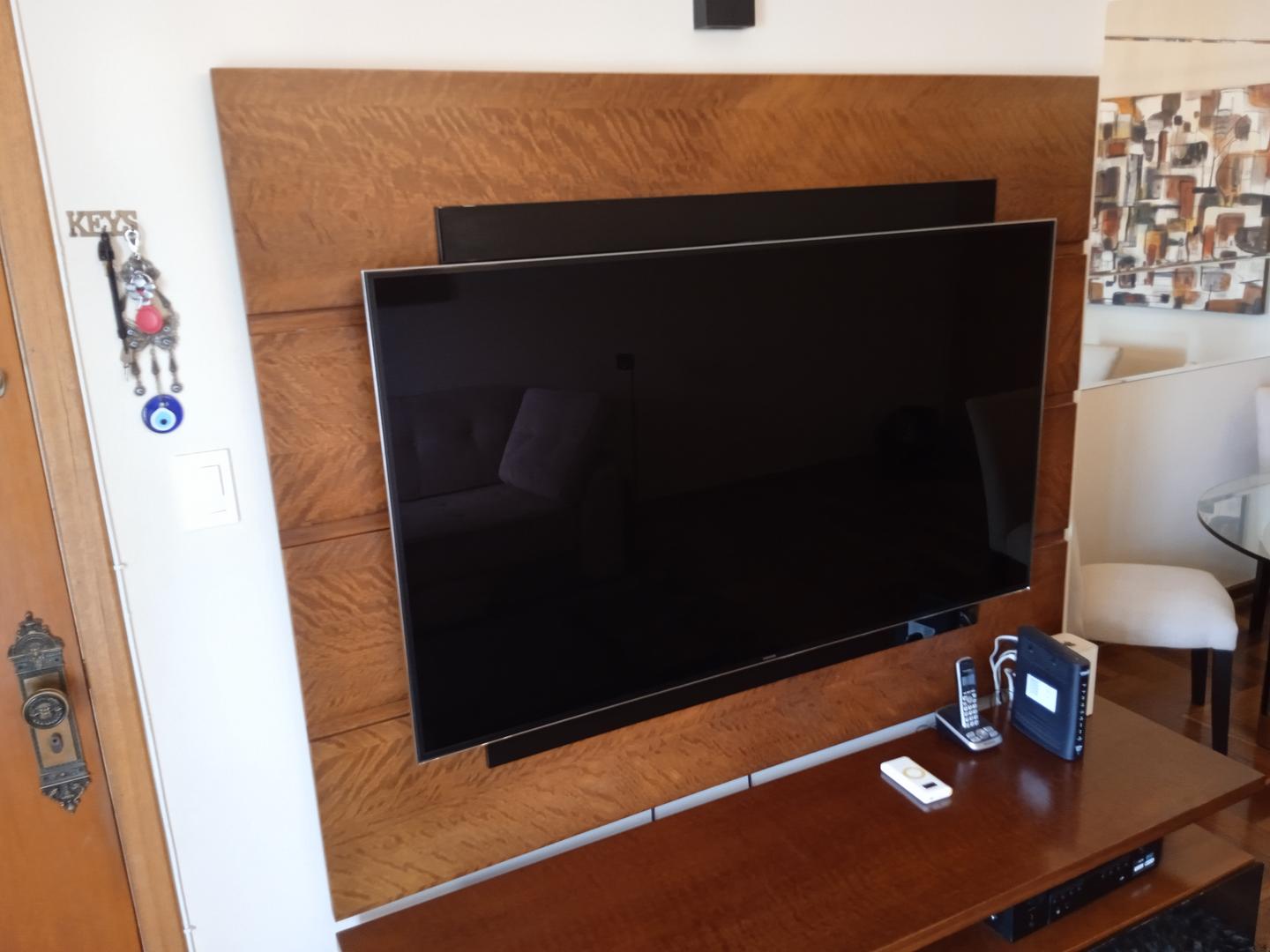 Painel p/ televisão em MDF Marrom 140 cm x 180 cm x 3 cm