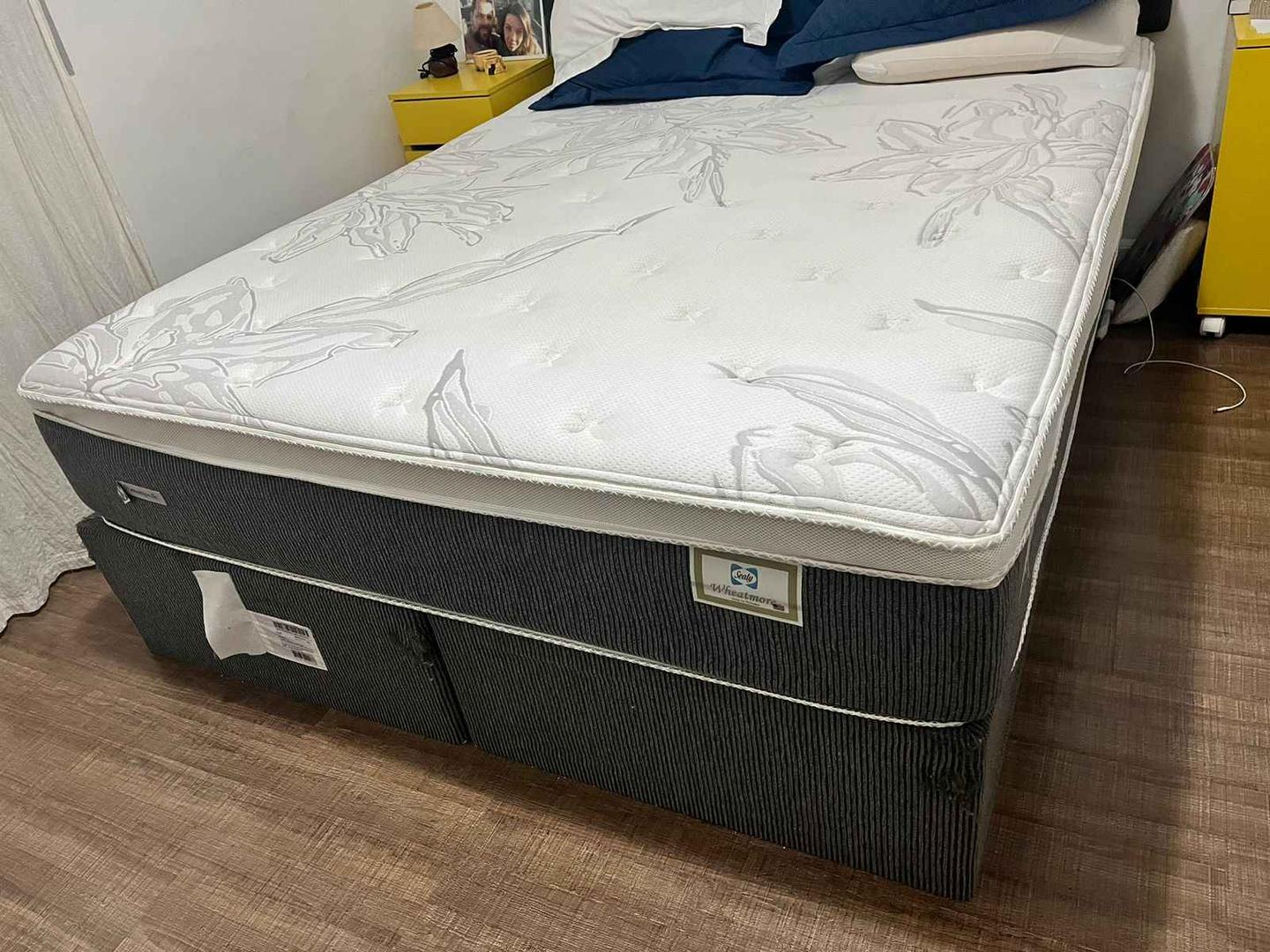 Cama bipartida  em Tecido / MDF Cinza 30 cm x 79 cm x 198 cm