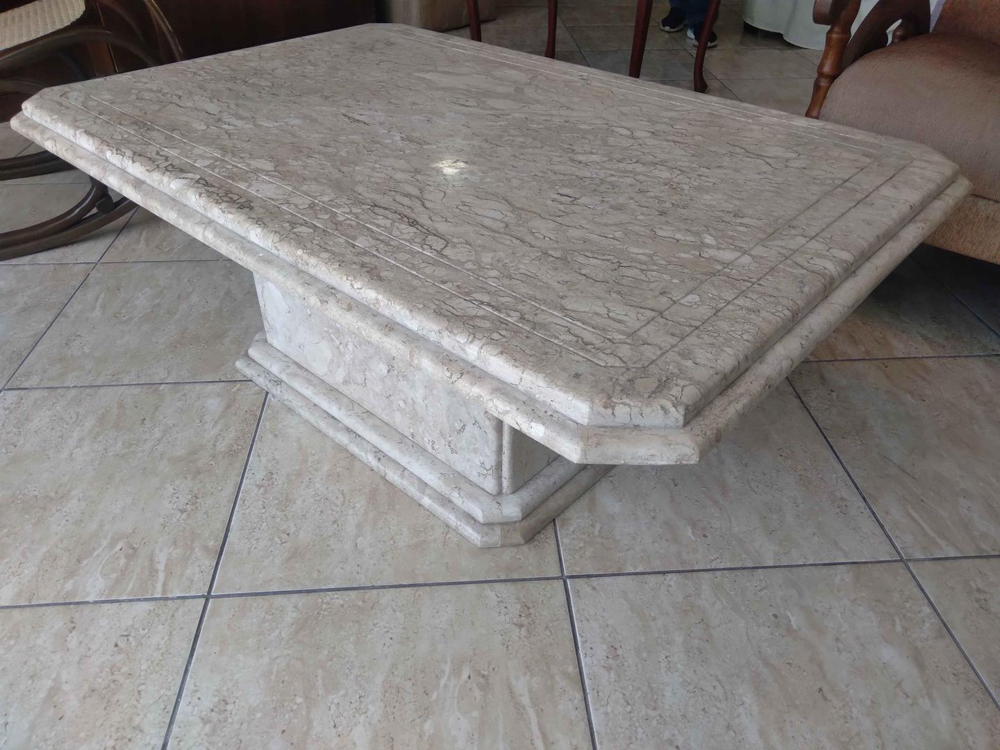 Mesa de centro  em Mármore Cinza 42 cm x 120 cm x 80 cm