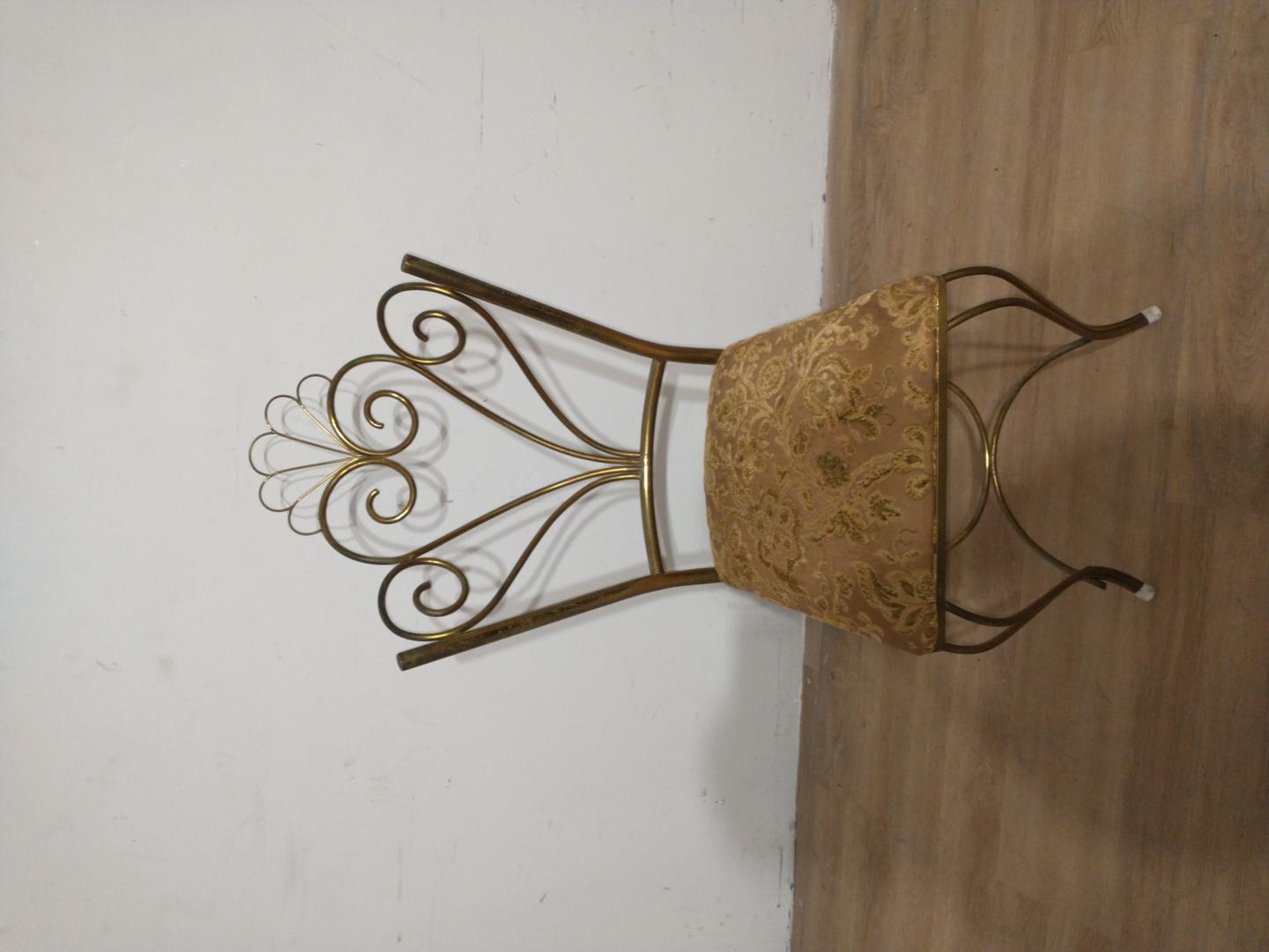 Cadeira Antiguidade em Bronze Dourado 102 cm x 49 cm x 41 cm